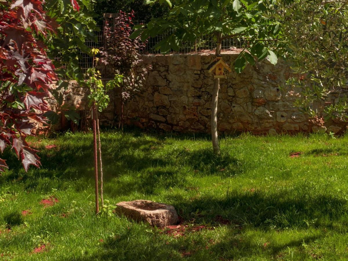 Vintage Stone-Built Country Cottage In Richea Kouloureika Εξωτερικό φωτογραφία