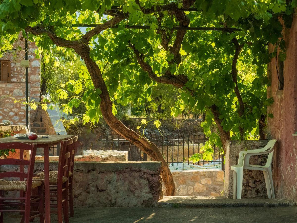 Vintage Stone-Built Country Cottage In Richea Kouloureika Εξωτερικό φωτογραφία