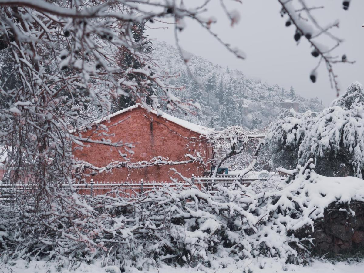 Vintage Stone-Built Country Cottage In Richea Kouloureika Εξωτερικό φωτογραφία