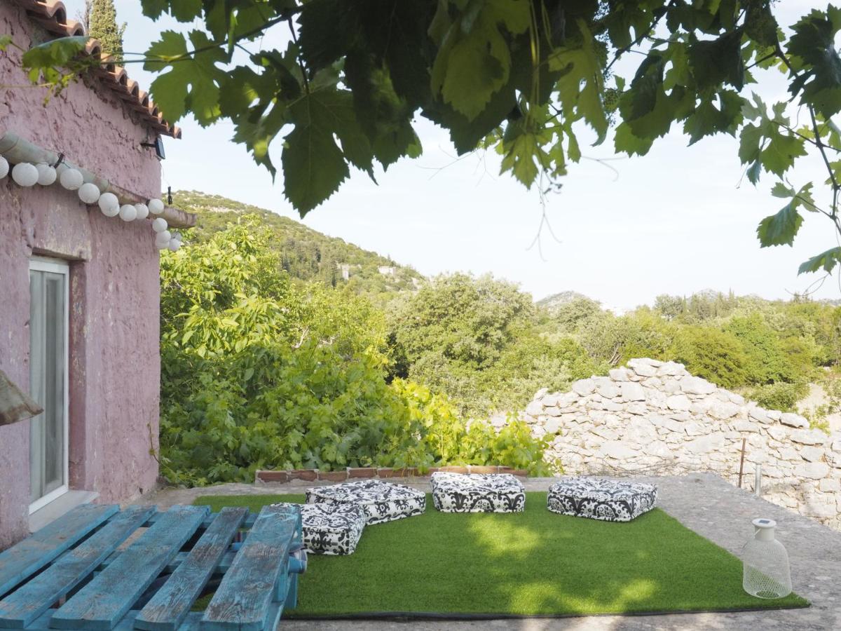 Vintage Stone-Built Country Cottage In Richea Kouloureika Εξωτερικό φωτογραφία