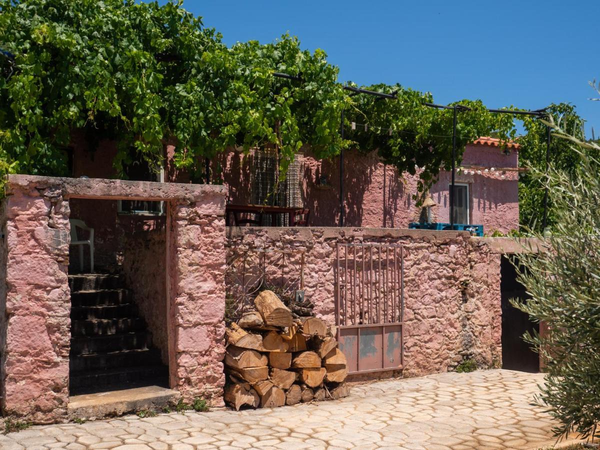 Vintage Stone-Built Country Cottage In Richea Kouloureika Εξωτερικό φωτογραφία