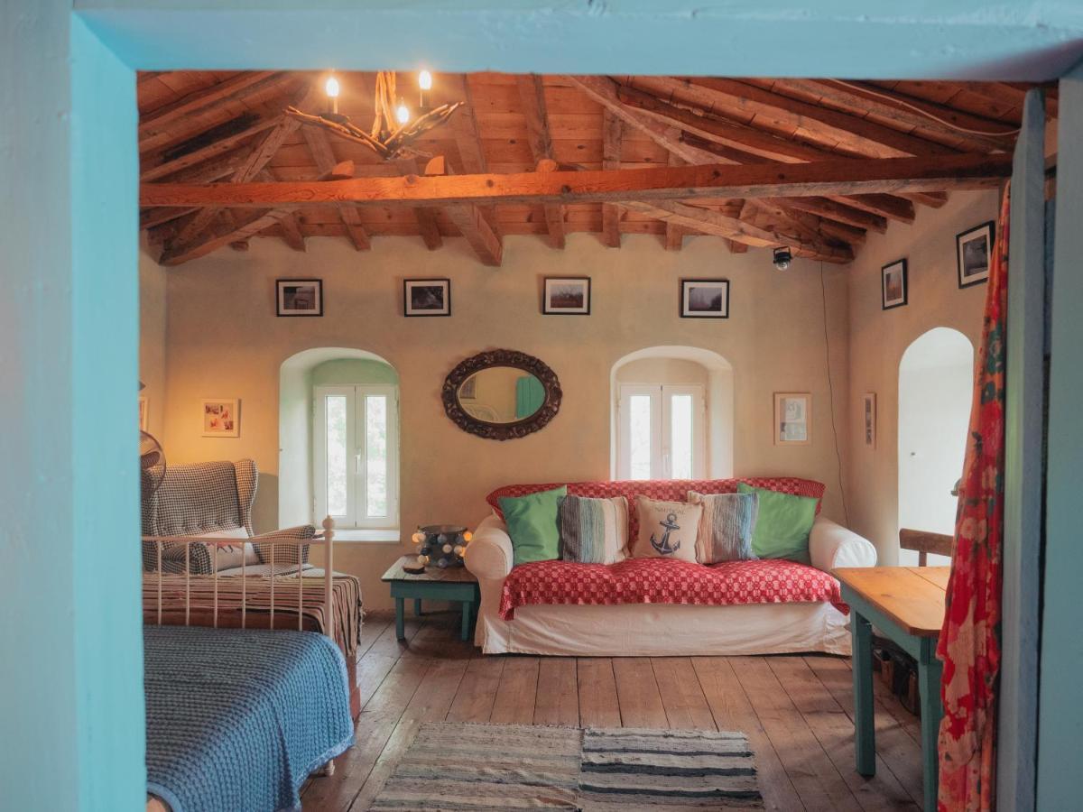 Vintage Stone-Built Country Cottage In Richea Kouloureika Εξωτερικό φωτογραφία