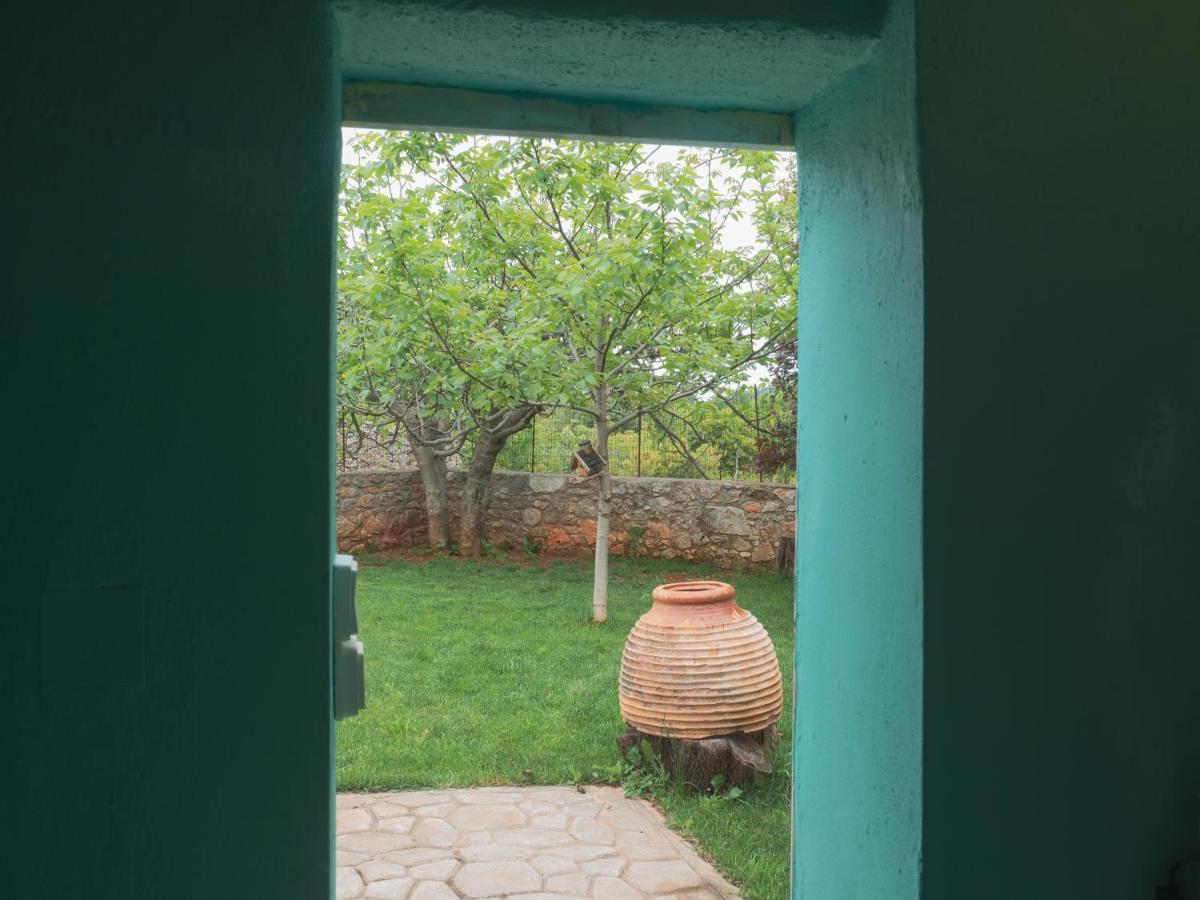 Vintage Stone-Built Country Cottage In Richea Kouloureika Εξωτερικό φωτογραφία