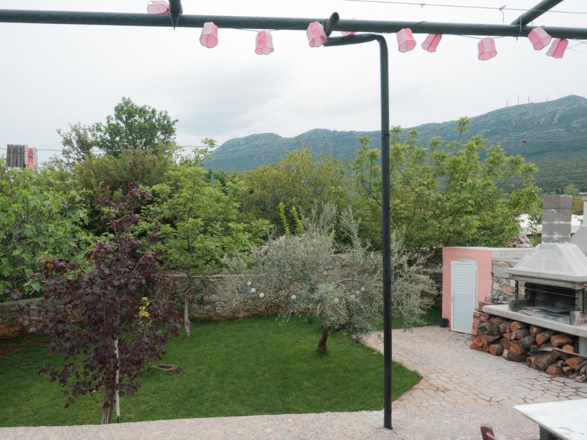 Vintage Stone-Built Country Cottage In Richea Kouloureika Εξωτερικό φωτογραφία